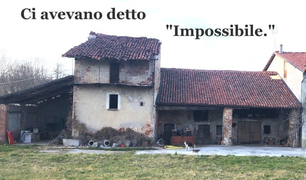 Prima: edificio rurale in stato di rudere